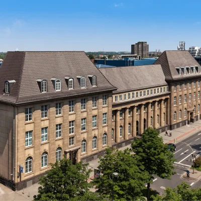 Komplex aus Alt- und Neubau eines Bürohauses im Zentrum von Dortmund, ehemalige „Alte Post“.