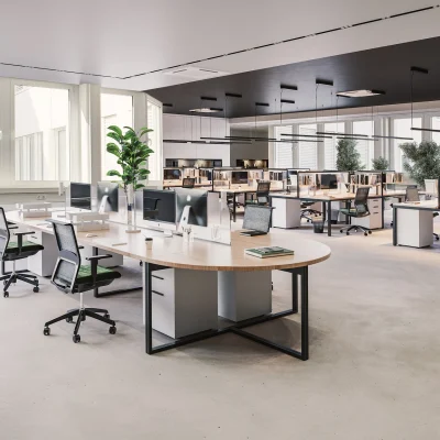 Ein moderner Büroarbeitsplatz mit viel Tageslicht, ergonomischen Stühlen, Schreibtischen und Pflanzen für eine angenehme Atmosphäre.