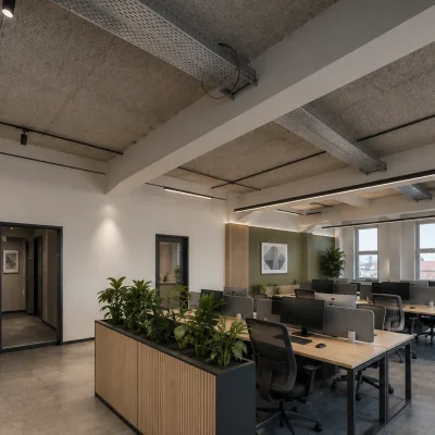 Offenes Büro mit Holzverkleidung, Sitzecke und Industriedecke