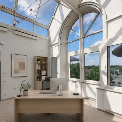 Einzelbüro unter Glasdach mit Schreibtisch, Regal und Bogenfenster, Kölner Straße 259-265 Köln
